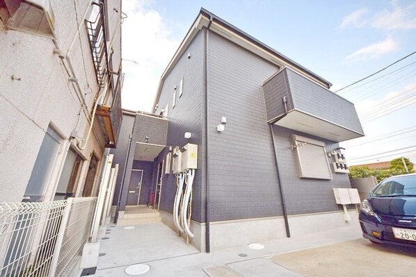 ナリトモ仁戸名B棟の物件外観写真